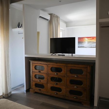 Interno 11 City View With Kitchen - 70 Mq Бари Экстерьер фото