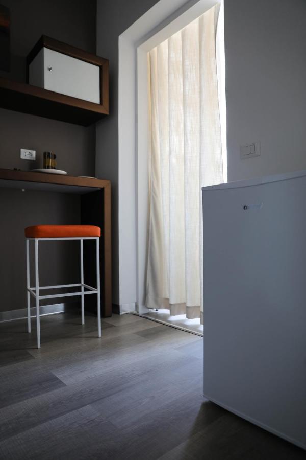 Interno 11 City View With Kitchen - 70 Mq Бари Экстерьер фото